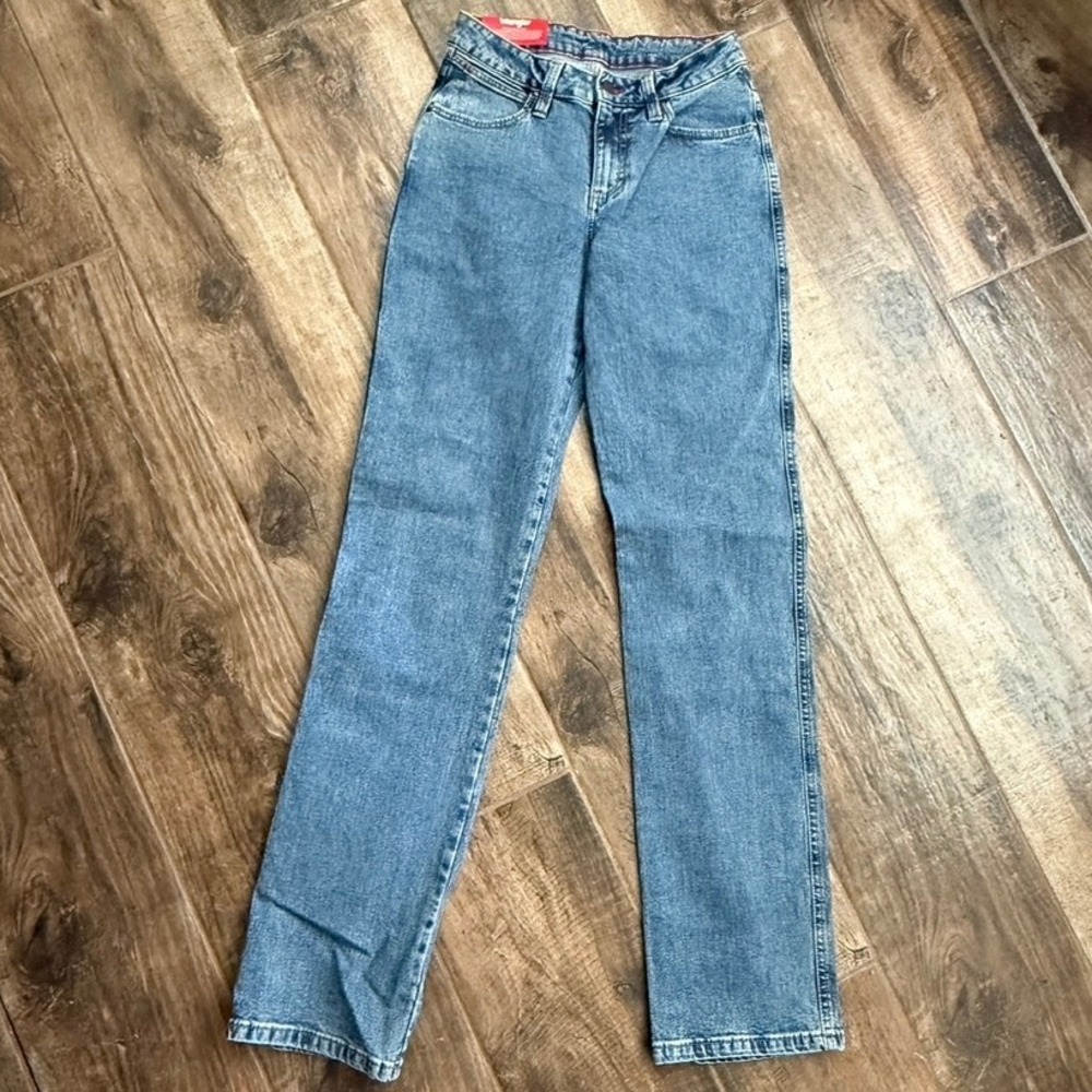 Wrangler Women's Cowboy Cut High Rise Straight Leg Jeans, Medium Wash,3/4x34 NWT - Picture 5 of 13